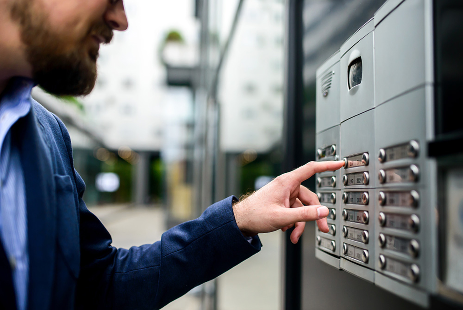 Sprech­anlagen bei Amperion Energy GmbH in Reudelsterz